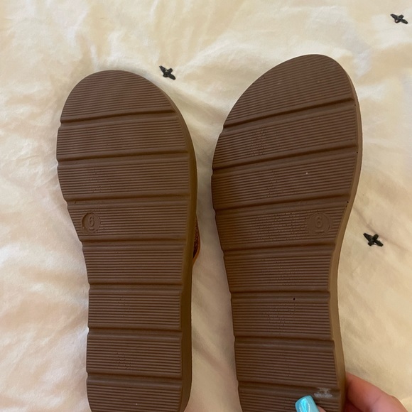 flip flops - Picture 4 of 4